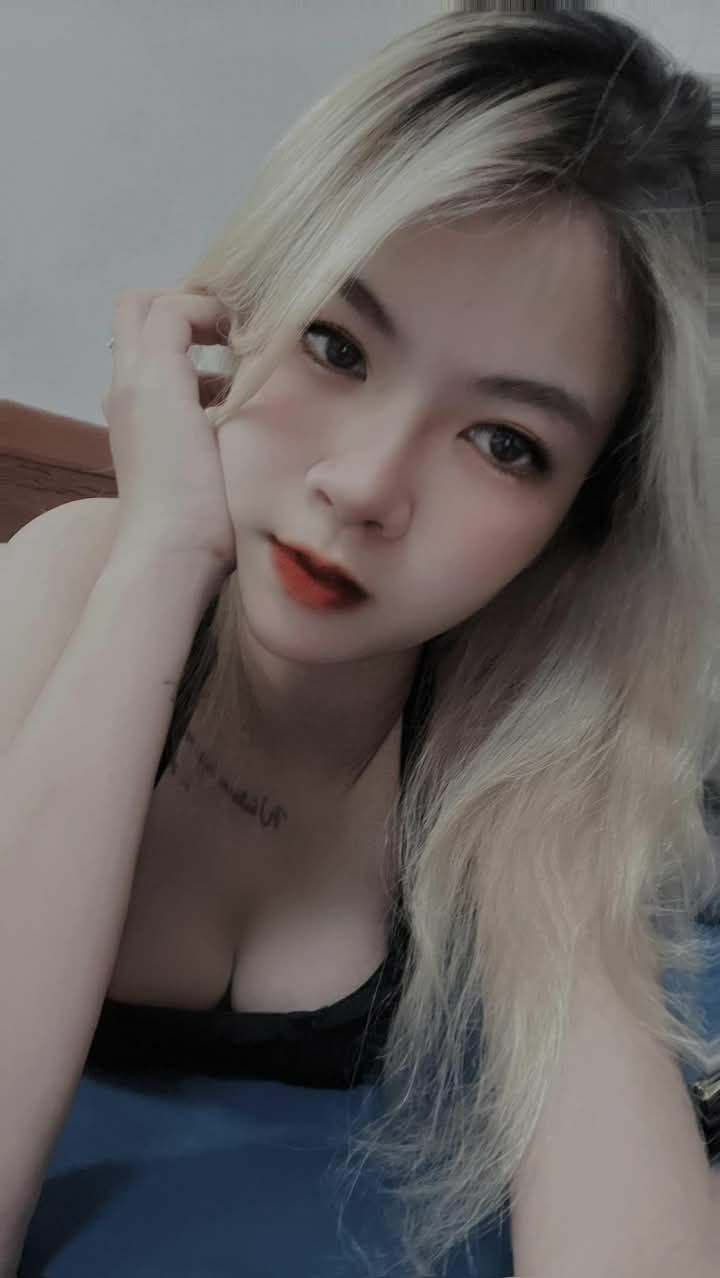 Bạn đã từng thấy ai chủ động như vậy chưa? Ba trăm like, cho tôi thêm sức mạnh